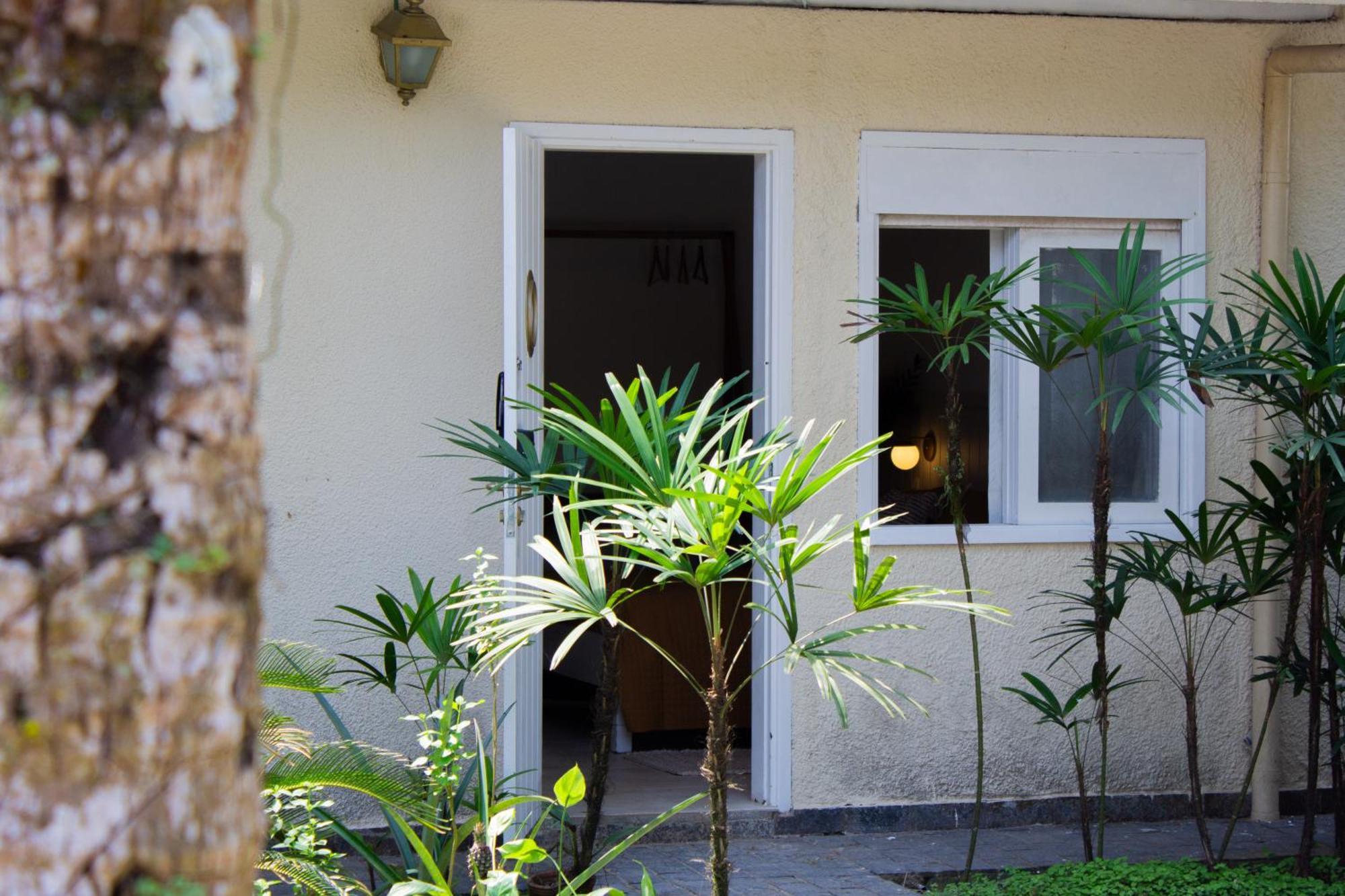 Casa Hotel Sahy Barra do Sahy Exterior photo